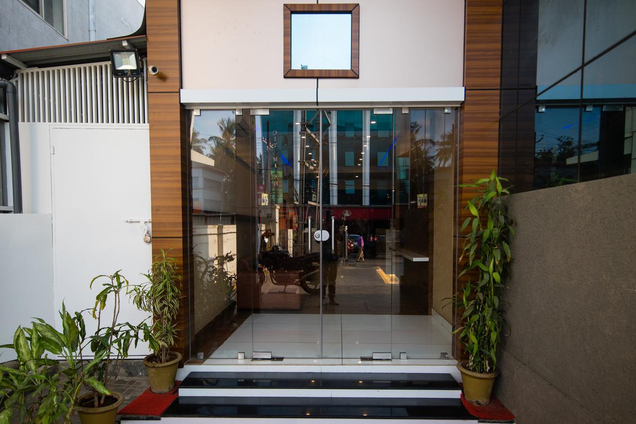 פלקאד Hotel Kapilavasthu מראה חיצוני תמונה