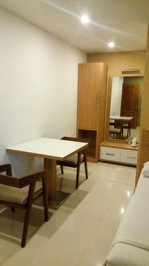 פלקאד Hotel Kapilavasthu מראה חיצוני תמונה